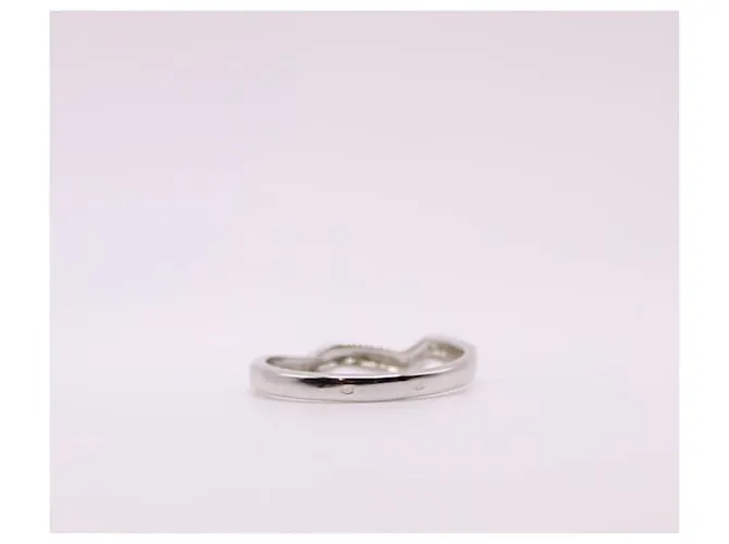 Autre Marque Anillo de oro blanco con motivo de ondas y diamantes 750%O Hardware de plata 