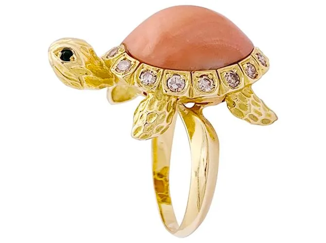 Autre Marque Anillo Van Cleef & Arpels, "Tortue", oro amarillo, diamantes, coral. 