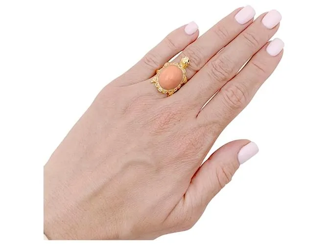 Autre Marque Anillo Van Cleef & Arpels, "Tortue", oro amarillo, diamantes, coral. 