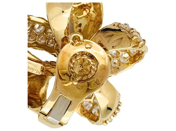 Autre Marque Pendientes m.Gerard en oro amarillo y diamantes. 