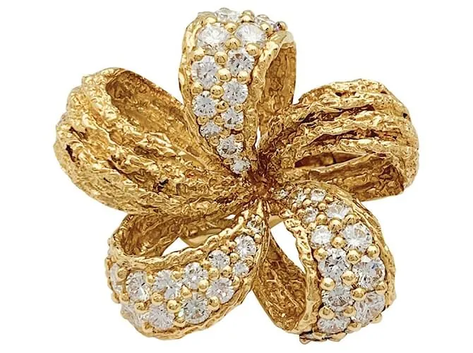 Autre Marque Pendientes m.Gerard en oro amarillo y diamantes. 