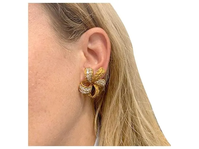 Autre Marque Pendientes m.Gerard en oro amarillo y diamantes. 