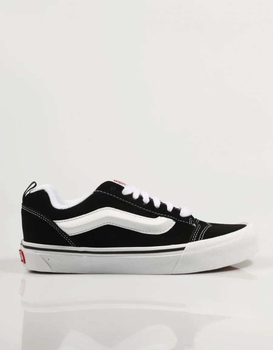  baskets VANS Knu Skool en Noir 83372