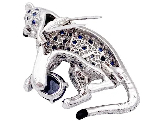 Broche Cartier "Nefertari Panther" platino, diamantes, piedras de colores, Email. 