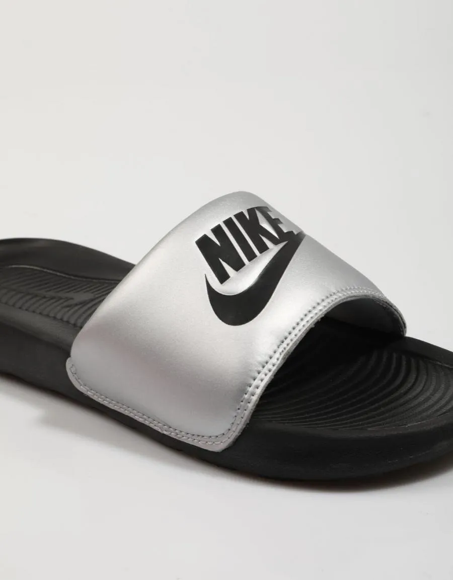  chanclas NIKE Victori en Plata 74592