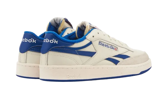 REEBOK CLUB C REVENGE VINTAGE SNEAKERS CHALK, COLLEGIATE ROYAL & EXCELLENT RED